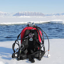 Load image into Gallery viewer, Ice Diving Balanced Diaphragm Regulator 1st Stage Din, Falcon 2 AKUANA